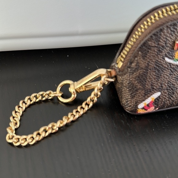 Michael Kors Jes Set Girls Ski 🎿 AirPod Case coin pouch - Picture 4 of 10